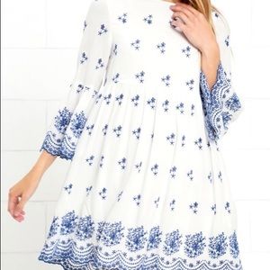 Lulus Blue White Embroidered 3/4 Sleeve Dress